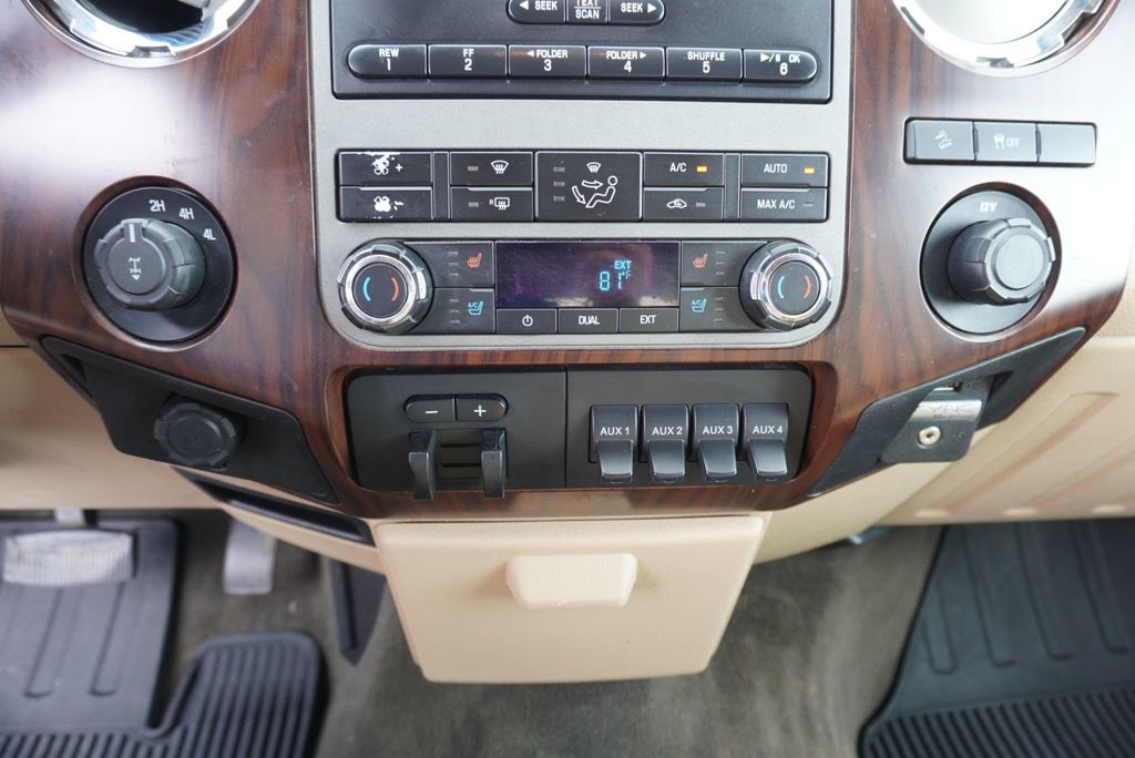 2011 Ford Super Duty F-350 LARIAT FX4 - 23072415 - 31