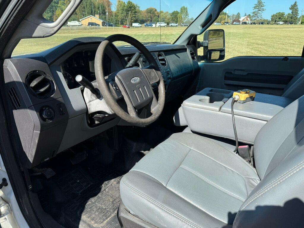 2011 Ford F-350 photo 21