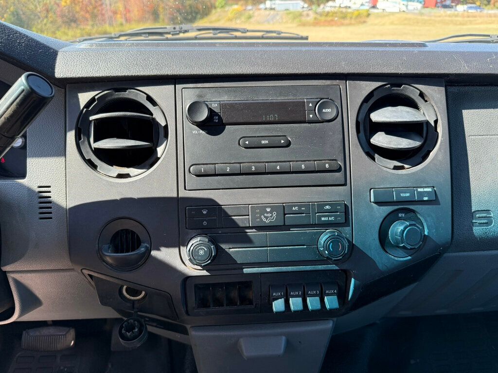 2011 Ford F-350 photo 27