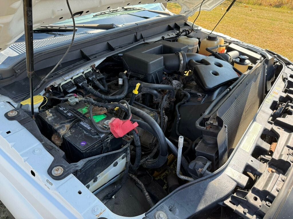 2011 Ford F-350 photo 39