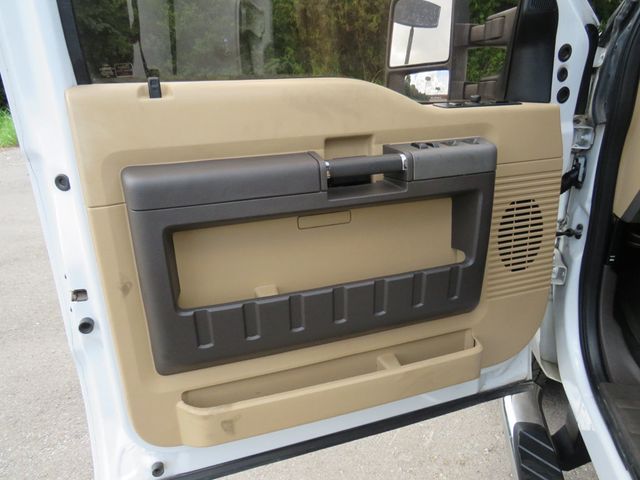 2011 Ford Super Duty F-350 DRW 4WD Crew Cab 172" Lariat - 22882123 - 11