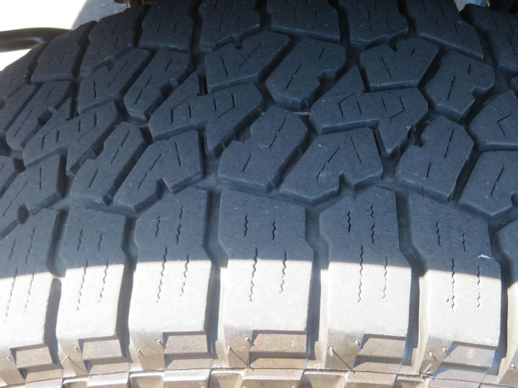 2011 Ford Super Duty F-350 SRW 4X4 LARIAT CREWCAB POWERSTROKE DIESEL LOW MILES EXTRA CLEAN 4X4  - 23003357 - 16