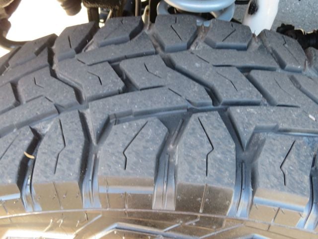 2011 Ford Super Duty F-350 SRW EXTRA CLEAN F350 POWERSTROKE DIESEL LOW MILES LARIAT 1OWNER - 22937663 - 16