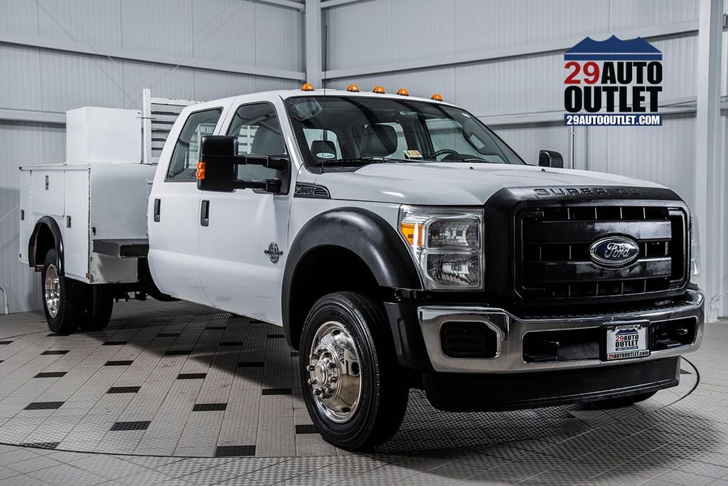 2011 Ford Super Duty F-450 DRW Cab-Chassis 2WD Crew Cab 176" WB 60" CA XL - 15403146 - 0