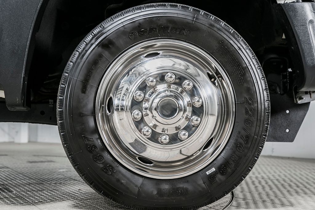 2011 Ford Super Duty F-550 DRW F550 CREW 4X4  - 16051997 - 9