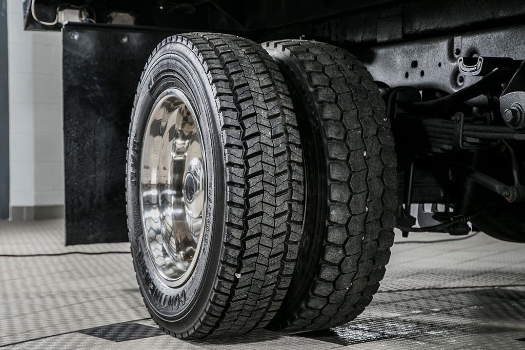 2011 Ford Super Duty F-550 DRW F550 CREW 4X4  - 16051997 - 10