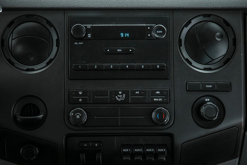 2011 Ford Super Duty F-550 DRW F550 CREW 4X4  - 16051997 - 14