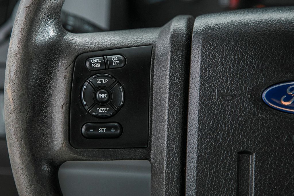 2011 Ford Super Duty F-550 DRW F550 CREW 4X4  - 16051997 - 17