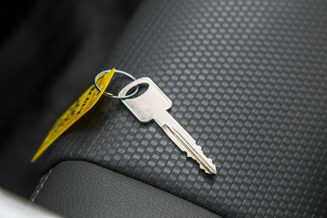 2011 Ford Super Duty F-550 DRW F550 CREW 4X4  - 16051997 - 27