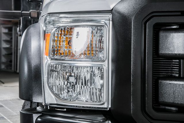 2011 Ford Super Duty F-550 DRW F550 CREW 4X4  - 16051997 - 4