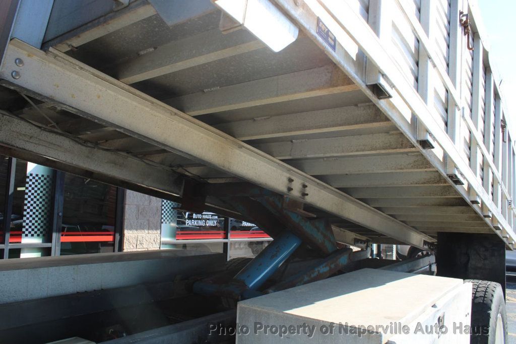 2011 FORD F-650 - Image 36