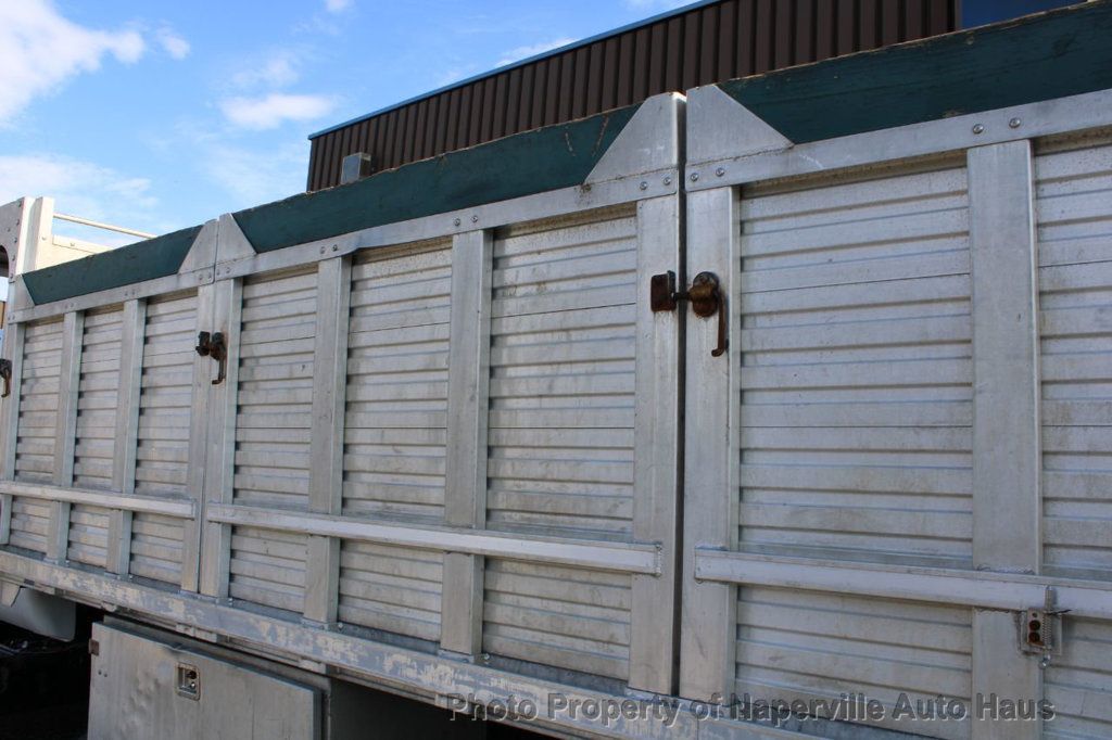 2011 Ford F-650 SuperCab XL Crew Cab photo 5