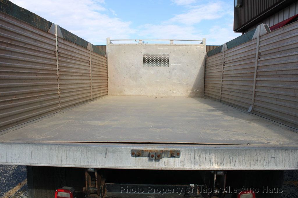 2011 FORD F-650 - Image 9