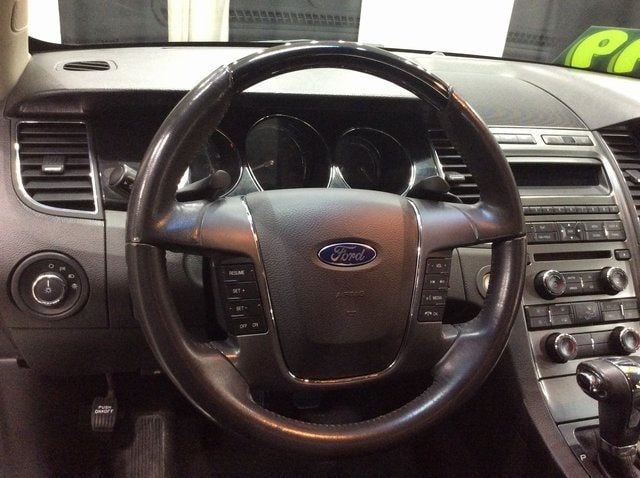 2011 Ford Taurus 4dr Sedan Limited FWD - 22606821 - 10