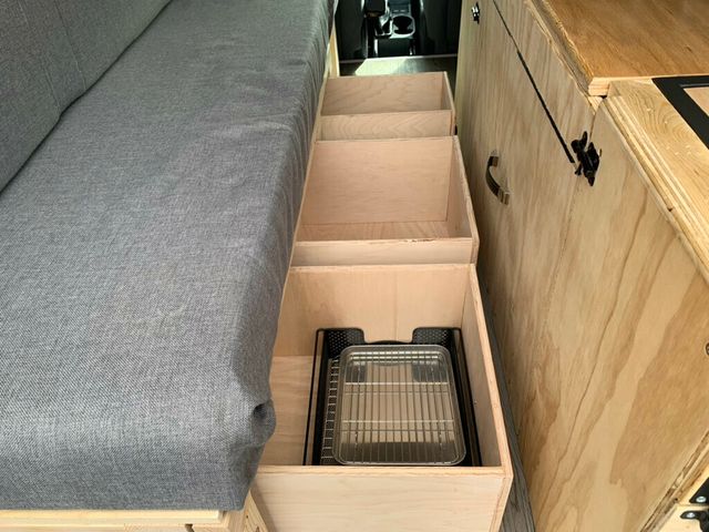 2011 Ford Transit Connect 114.6" XLT w/side & rear door privacy glass - 22950022 - 40