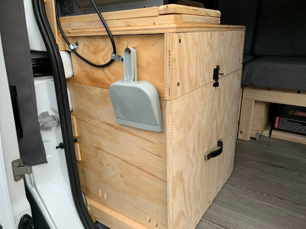 2011 Ford Transit Connect 114.6" XLT w/side & rear door privacy glass - 22950022 - 4