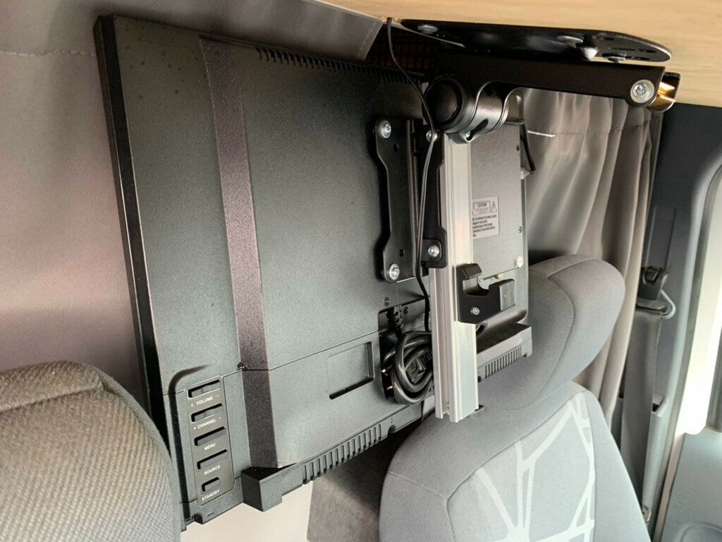 2011 Ford Transit Connect 114.6" XLT w/side & rear door privacy glass - 22950022 - 60