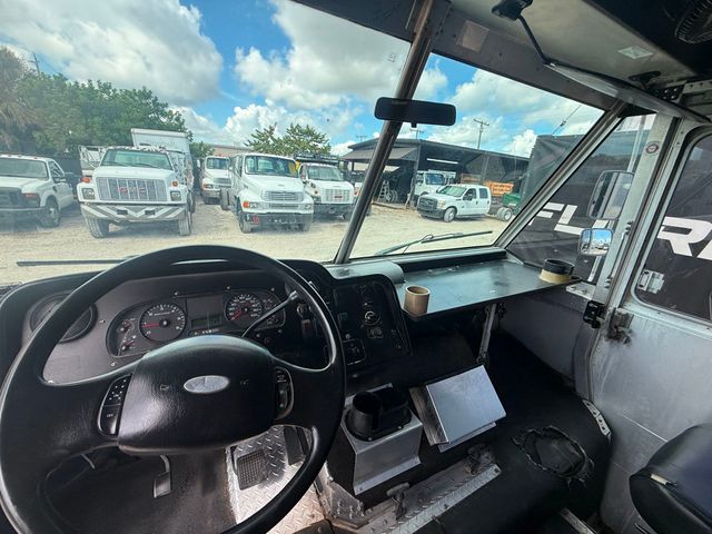 2011 Ford Utilimaster Stepvan  - 23059698 - 7