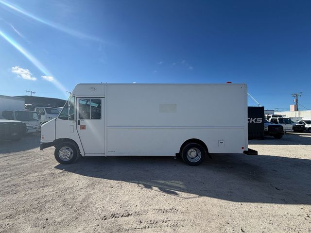 2011 Ford Utilimaster Stepvan  - 23095770 - 1