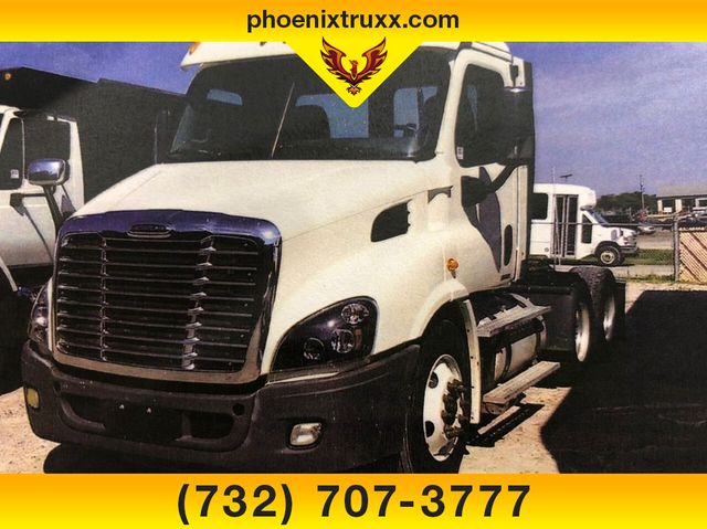 2011 FREIGHTLINER CASCADIA  - 22913196 - 0