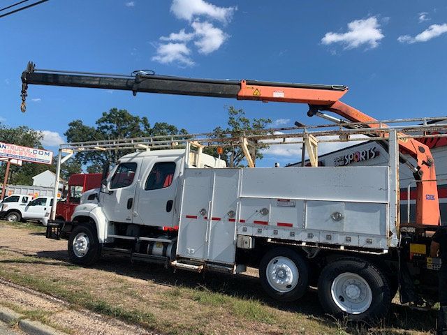 2011 Freightliner M2106 CREW CAB KNUCKLE BOOM TRUCK MANY EXTRAS READY FOR WORK - 21548518 - 1