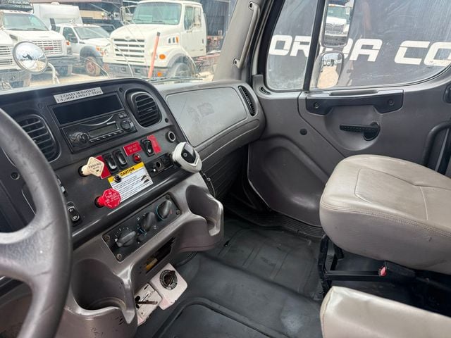2011 Freightliner M2 Dump Truck  - 23055625 - 11