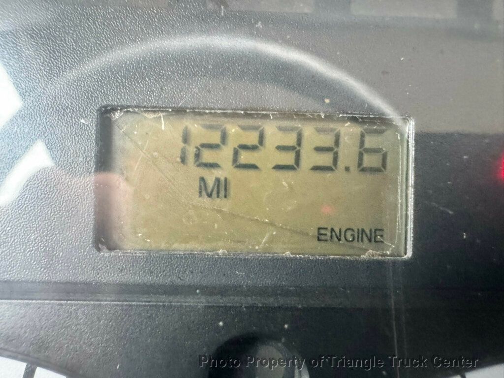 2011 Freightliner M2 JUST 12k MILES! NON CDL! SUPER NICE UNIT! LIFT GATE! UNDER 26k GVW! FINANCE OR LEASE! - 22997476 - 62