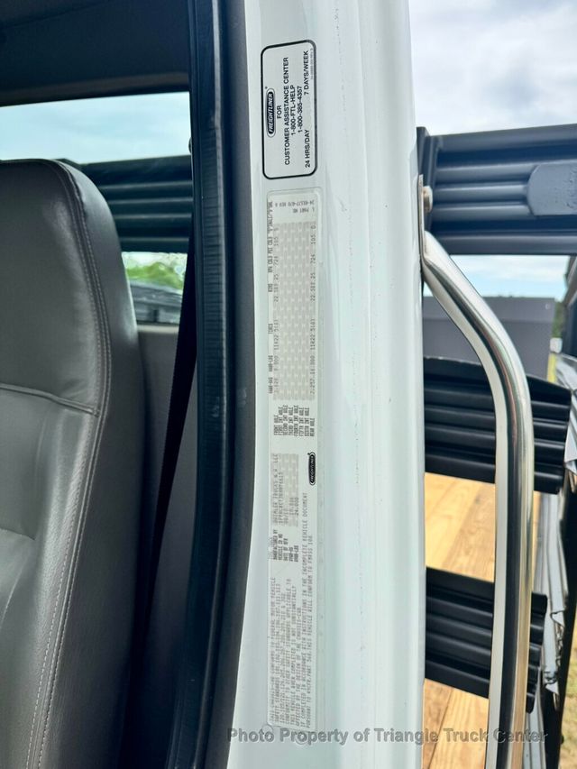 2011 Freightliner M2 JUST 12k MILES! NON CDL! SUPER NICE UNIT! LIFT GATE! UNDER 26k GVW! FINANCE OR LEASE! - 22997476 - 66