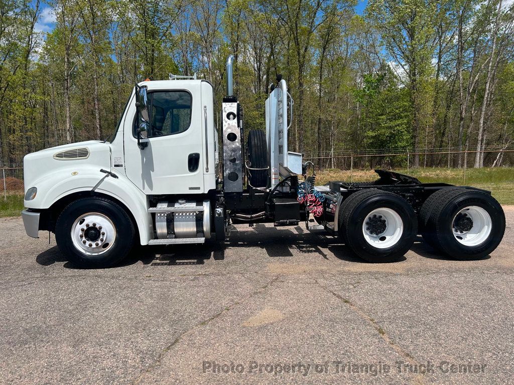 2011 Freightliner TRACTOR TANDEM JUST 16k MILES! SUPER CLEAN UNIT! AUTOMATIC TRANS ULTRASHIFT WITH SMART SHIFT! - 22379291 - 43