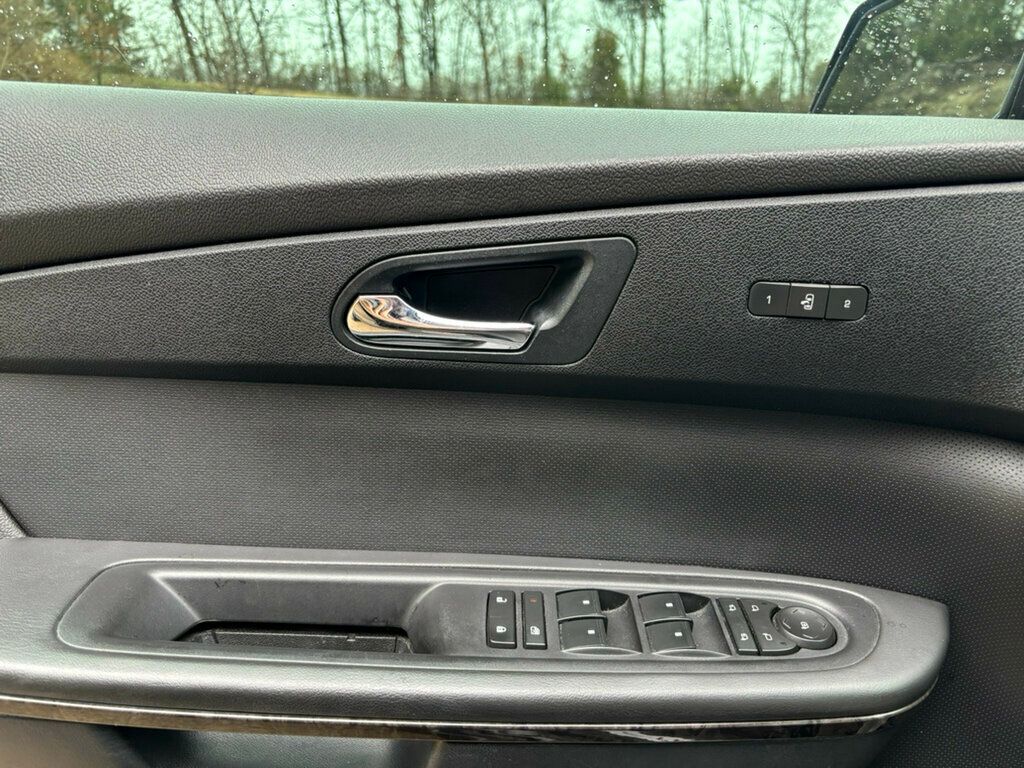 2011 GMC Acadia 2011 GMC ACADIA DENA - 22970297 - 30