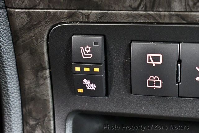 2011 GMC Acadia AWD 4dr Denali - 23005258 - 44