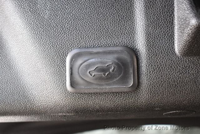 2011 GMC Acadia AWD 4dr Denali - 23005258 - 52