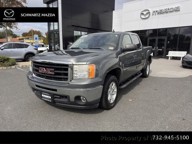 Used 2011 GMC Sierra 1500 SLE with VIN 3GTP1VE04BG134350 for sale in Riverhead, NY