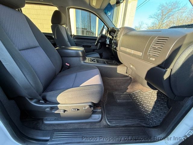 2011 GMC Sierra 1500 4WD Crew Cab 143.5" SLE - 22738052 - 16