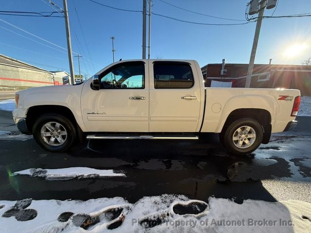 2011 GMC Sierra 1500 4WD Crew Cab 143.5" SLE - 22738052 - 3