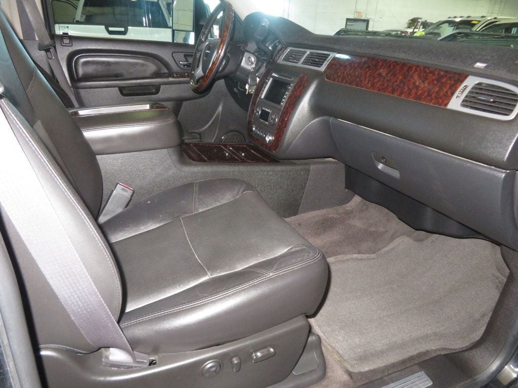 2011 GMC Sierra 2500HD EXTRA CLEAN DENALI 4X4 GMC DURAMAX DIESEL CREWCAB LOW LOW MILES - 22932906 - 37