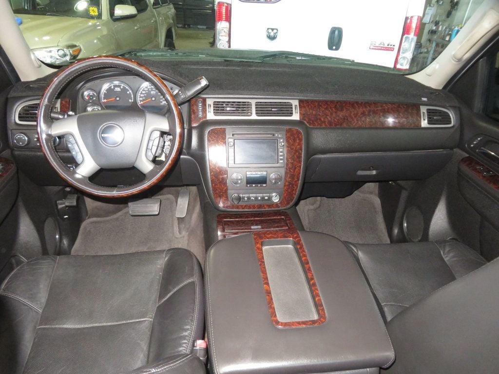 2011 GMC Sierra 2500HD EXTRA CLEAN DENALI 4X4 GMC DURAMAX DIESEL CREWCAB LOW LOW MILES - 22932906 - 41