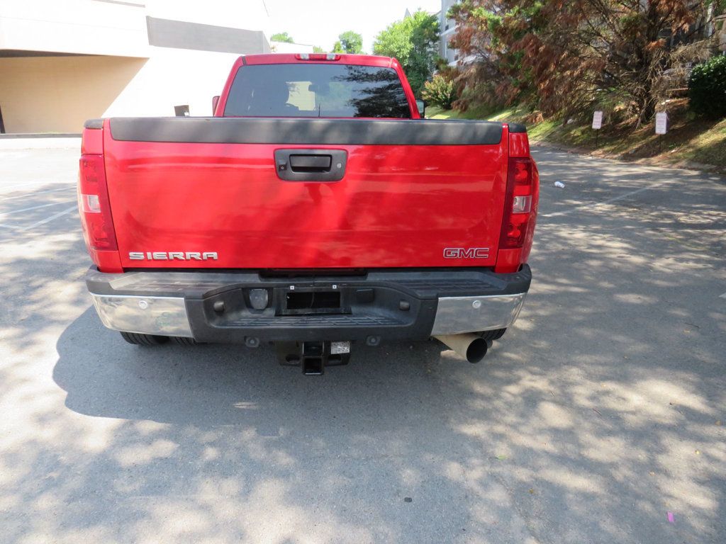 2011 Gmc Sierra SLT photo 2