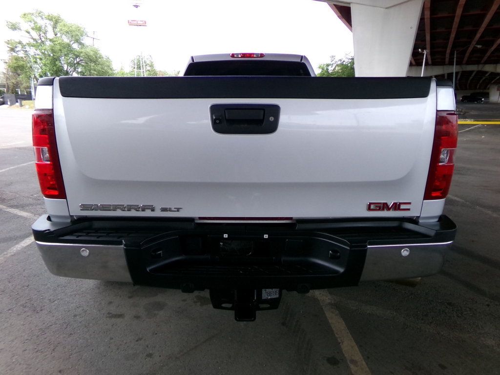 2011 GMC Sierra 3500HD 4WD Crew Cab 167.7" DRW SLT - 23013732 - 6