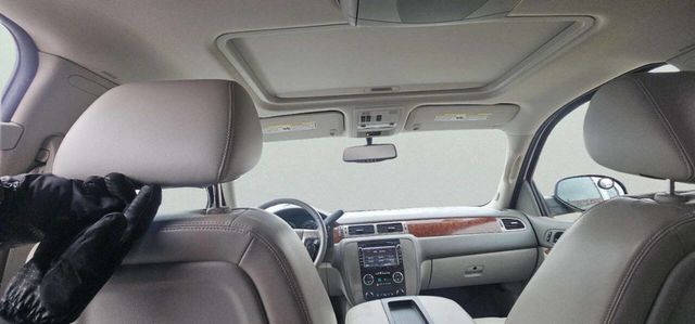 2011 GMC Yukon 4WD 4dr 1500 SLT - 22982317 - 8