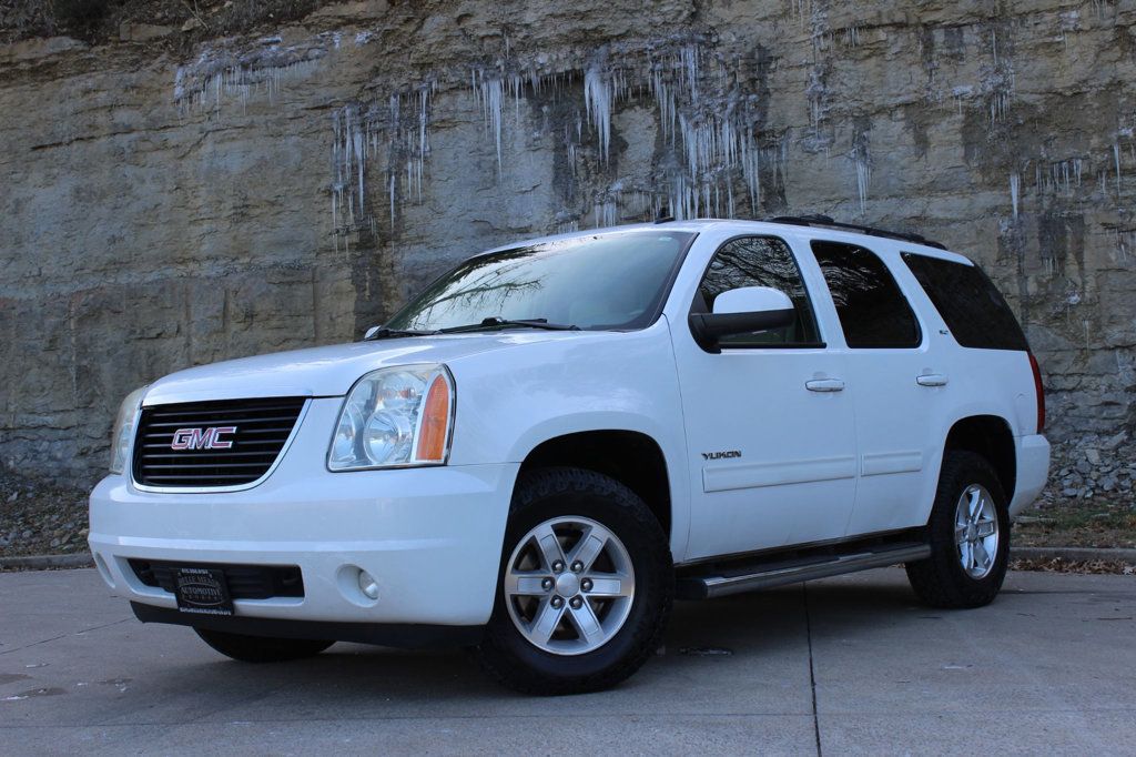 2011 GMC Yukon Great Truck! 4x4, Heated Seats, Quad Bucket Seats! Nav! - 22739633 - 7