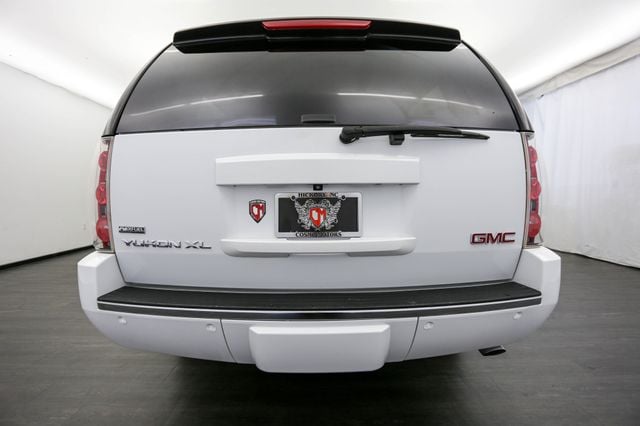 2011 GMC Yukon XL AWD 4dr 1500 Denali - 23014853 - 14