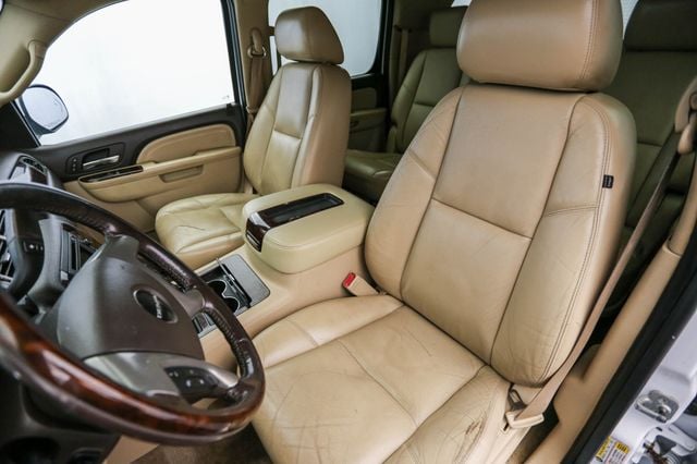 2011 GMC Yukon XL AWD 4dr 1500 Denali - 23014853 - 18