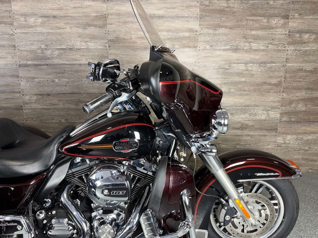 2011 Harley-Davidson FLHTCUTG Triglide Ultra Classic One Owner! - 23071512 - 3