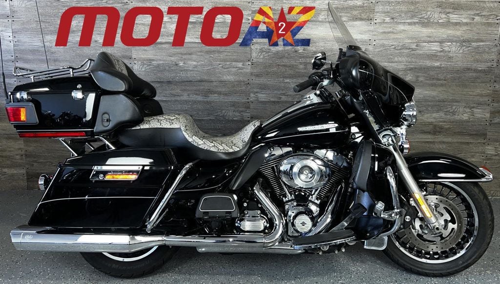 2011 Harley-Davidson FLHTK Electra Glide Ultra Limited LOW MILES! - 22727522 - 0