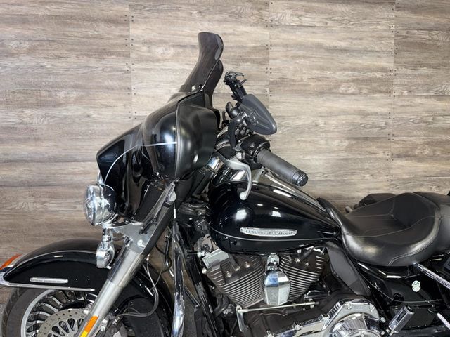 2011 Harley-Davidson FLHTK Electra Glide Ultra Limited LOW MILES! - 23007761 - 12