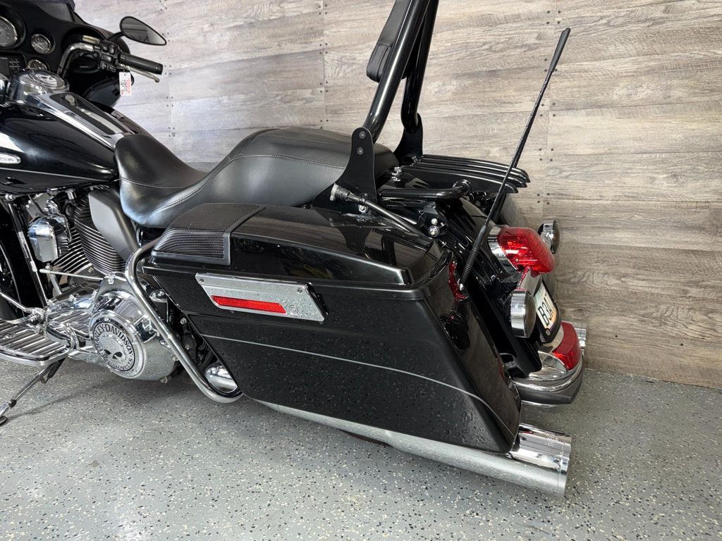 2011 Harley-Davidson FLHTK Electra Glide Ultra Limited LOW MILES! - 23007761 - 14