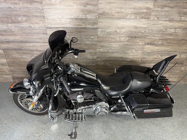 2011 Harley-Davidson FLHTK Electra Glide Ultra Limited LOW MILES! - 23007761 - 15