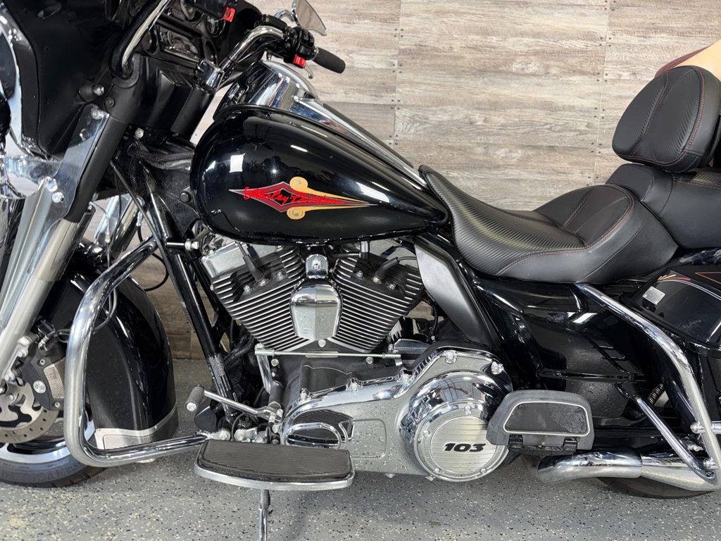 2011 Harley-Davidson FLHTP Police Electra Glide SUPER CLEAN! - 23053327 - 13