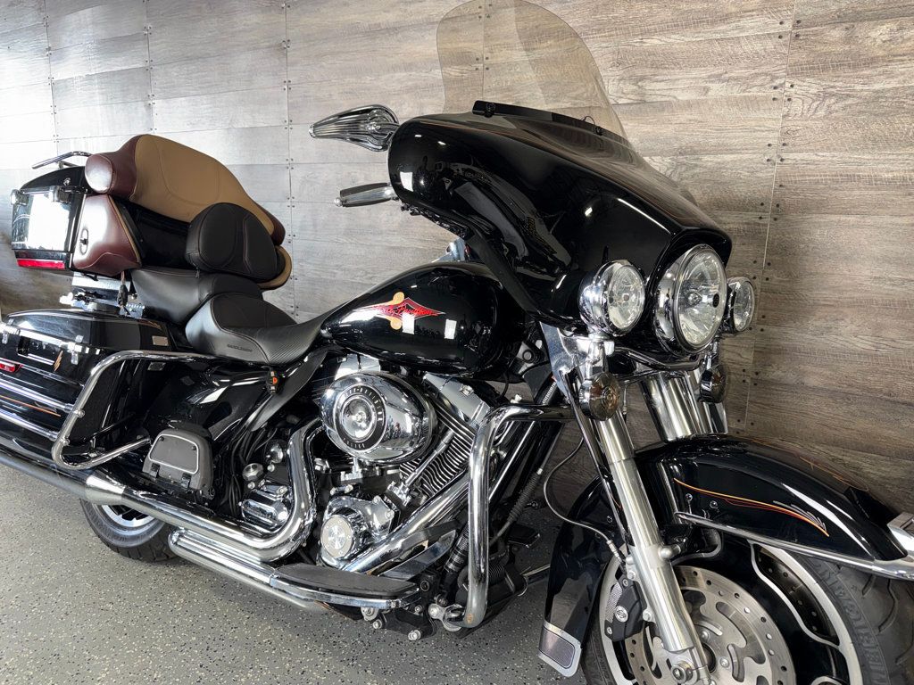 2011 Harley-Davidson FLHTP Police Electra Glide SUPER CLEAN! - 23053327 | Video 2